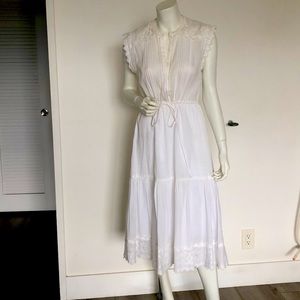 Rebecca Taylor white cotton dress with lace, tied in the waist, size 4